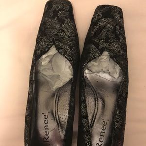 J. Renee Size 11 Women’s low heeled pumps